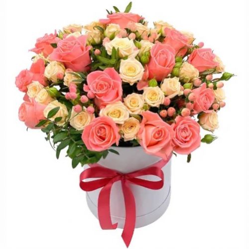 Коробка кущових троянд ― Floristik — доставка квітів по всій Україні