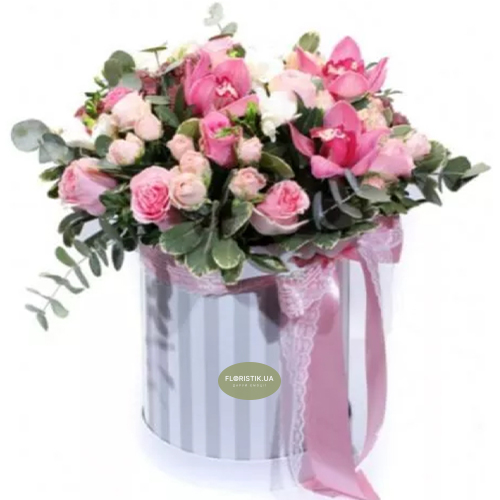 Коробка австрійський презент ― Floristik — доставка квітів по всій Україні