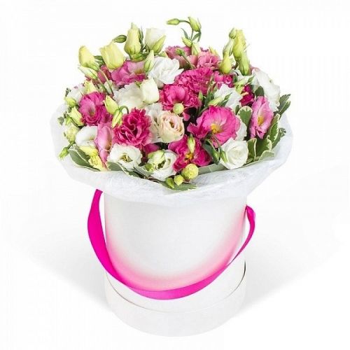 Коробка с эустомами ― Floristik — доставка цветов по всей Украине