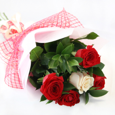 Букет из 5 роз ― Floristik — flower delivery all over Ukraine