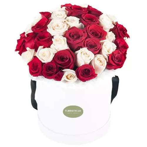 Коробка красных и белоснежных роз ― Floristik — доставка цветов по всей Украине