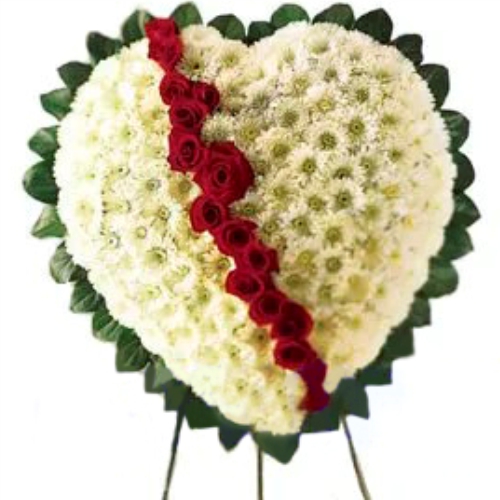 Серце із хризантем. Купити Серце із хризантем у інтернет-магазині Флористик