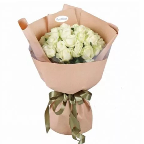 19 білосніжних троянд. Купити 19 білосніжних троянд у інтернет-магазині Флористик