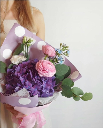 Збірний букет розмір S ― Floristik — доставка квітів по всій Україні